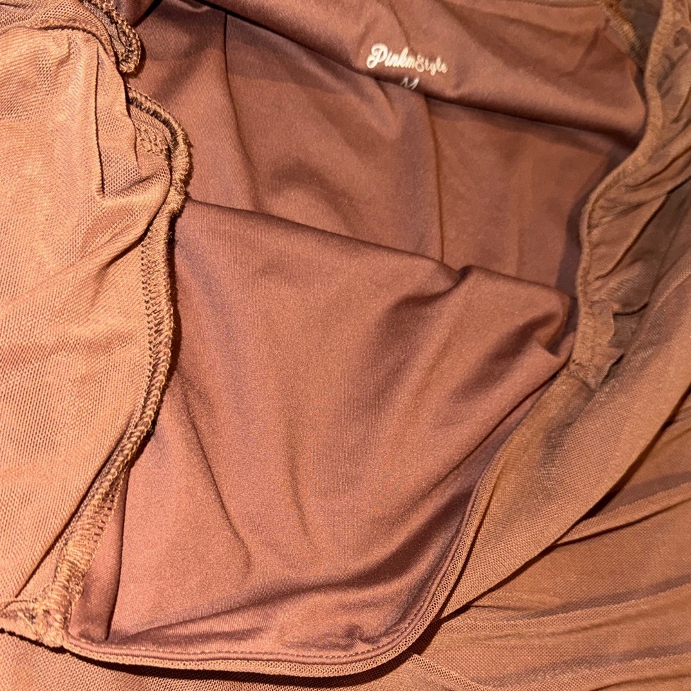 PINKM STYLE- NWOT Women’s Brown Short Sleeve Ruched bodysuit Size Medium - Picture 12 of 12
